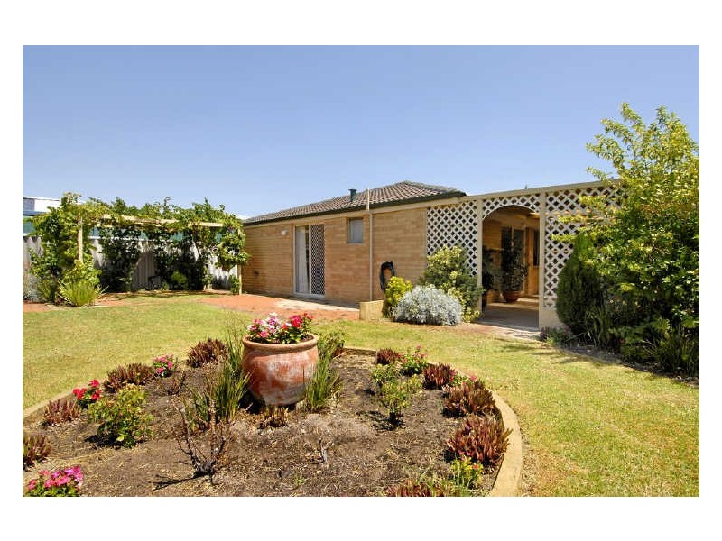 15 Torrens Drive, Waikiki WA 6169