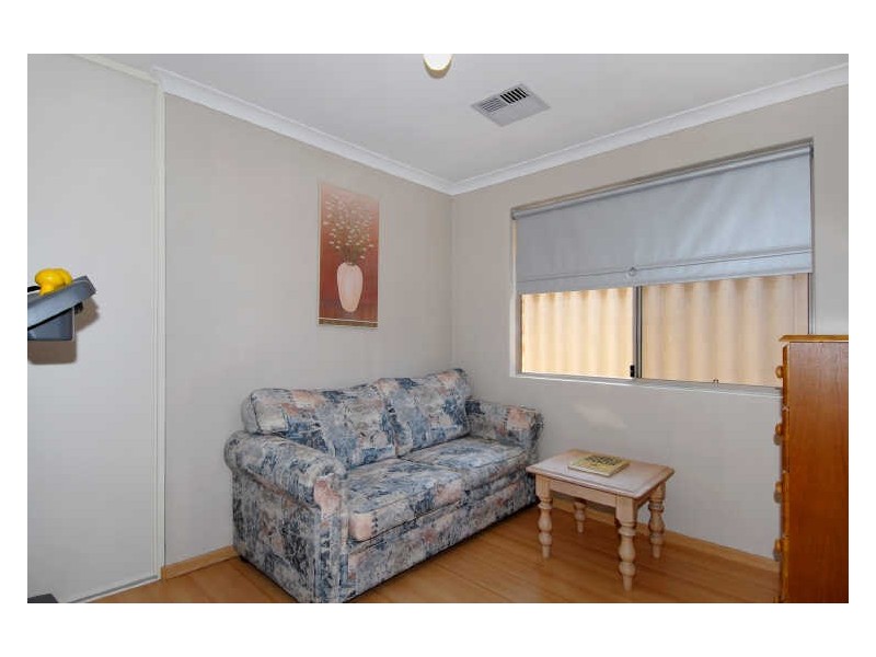 6 Andes Close, Waikiki WA 6169