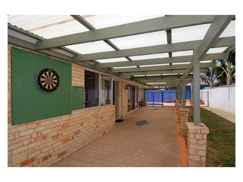 6 Andes Close, Waikiki WA 6169