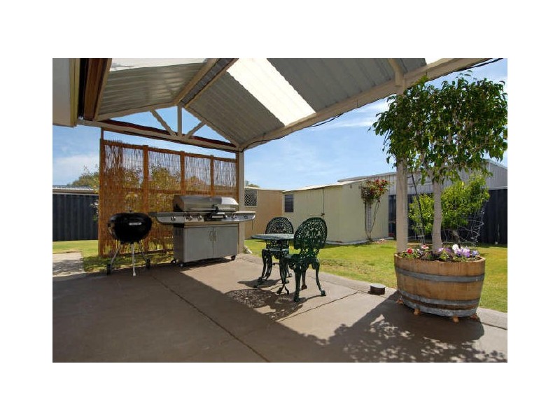 9 Javanica Court, Warnbro WA 6169