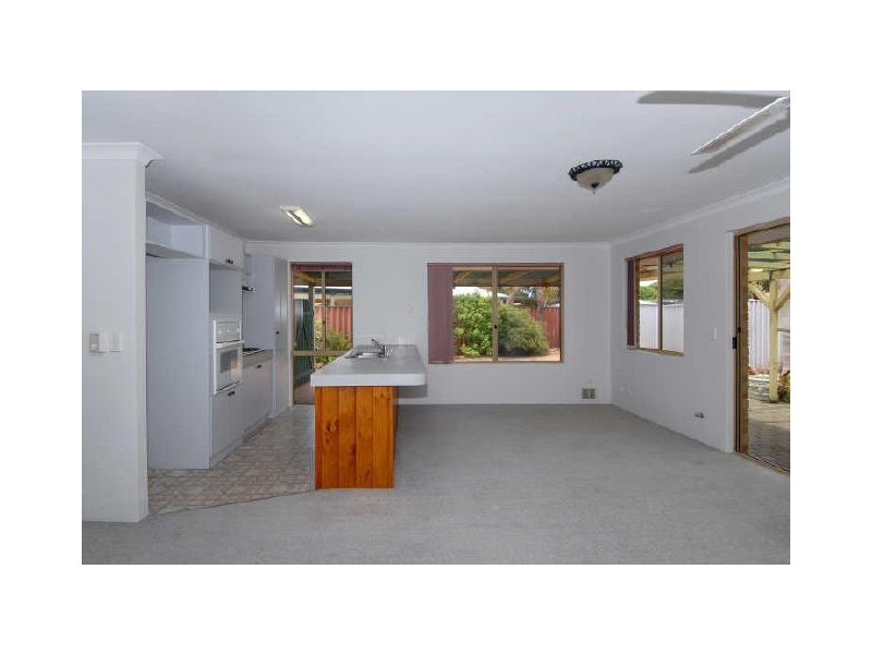 6 Fairway Close, Cooloongup WA 6168