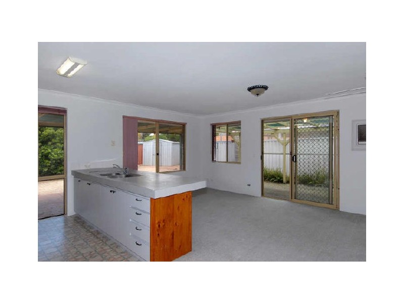 6 Fairway Close, Cooloongup WA 6168