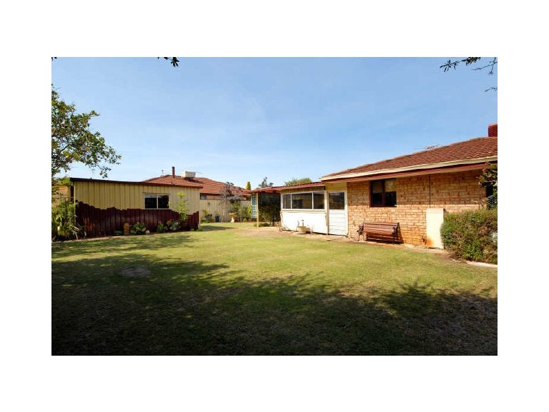 20 Acapulco Road, Safety Bay WA 6169