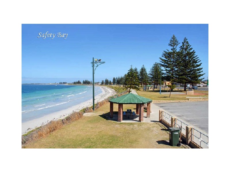 20 Acapulco Road, Safety Bay WA 6169