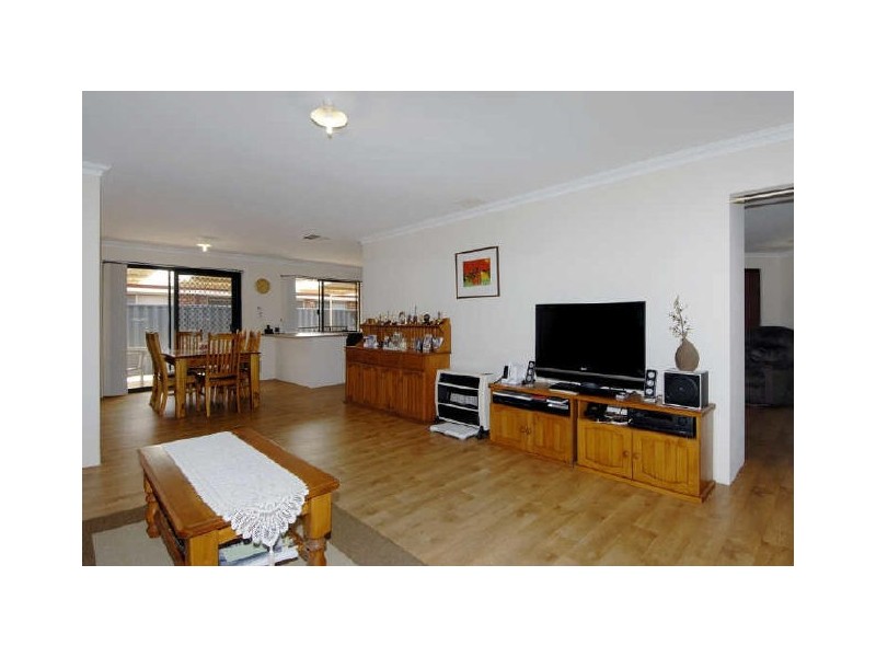 12 Ficifolia Brace, Baldivis WA 6171