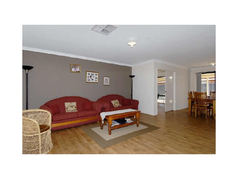 12 Ficifolia Brace, Baldivis WA 6171