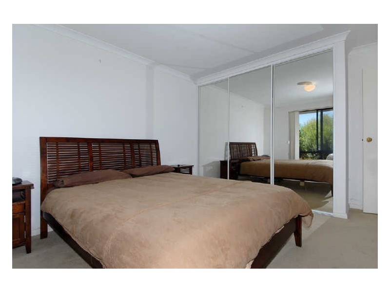 4/21 La Manche Avenue, Port Kennedy WA 6172