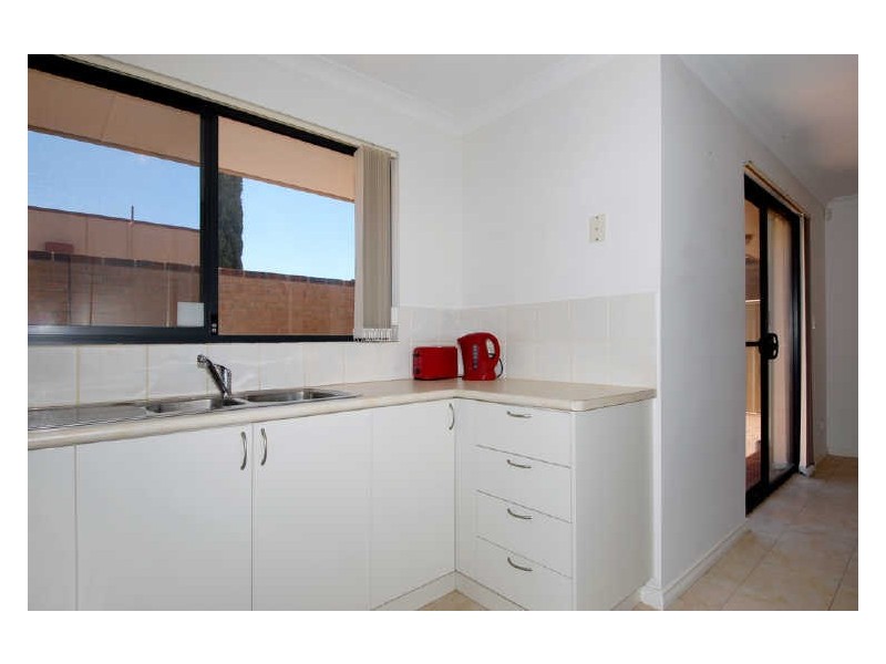 4/21 La Manche Avenue, Port Kennedy WA 6172