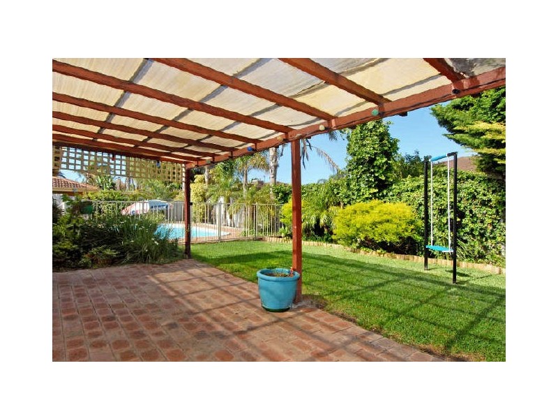 21 Acapulco Drive, Safety Bay WA 6169