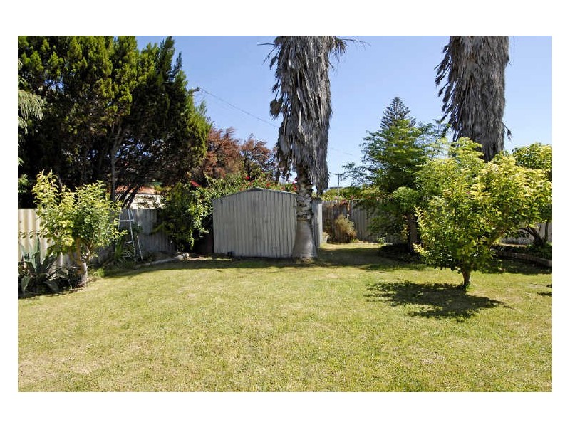 22 Gamble Street, Warnbro WA 6169
