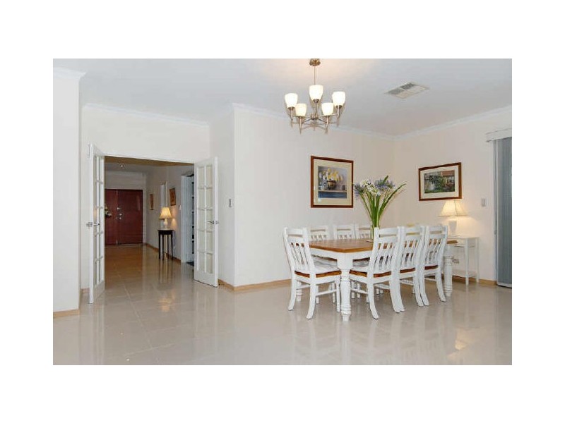 15 Corymbia Gardens, Baldivis WA 6171