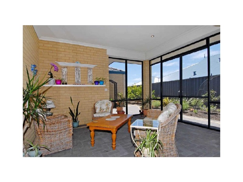 15 Corymbia Gardens, Baldivis WA 6171