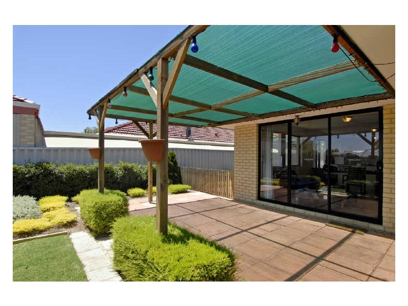 57 Zaragoza Drive, Port Kennedy WA 6172