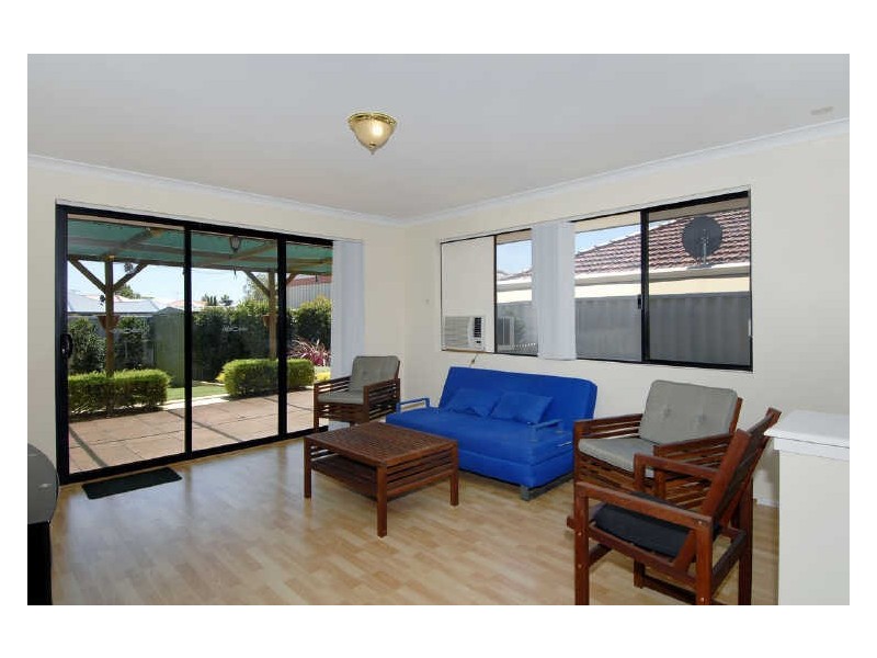 57 Zaragoza Drive, Port Kennedy WA 6172