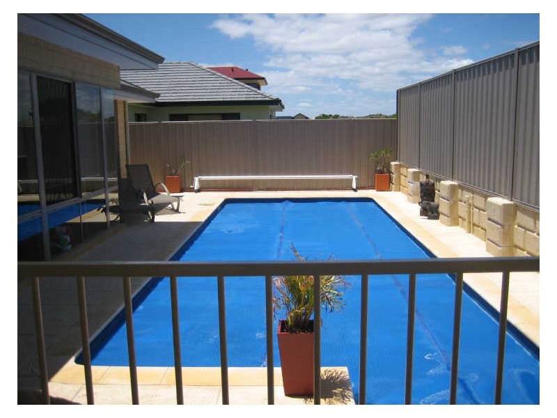 66 Three Bears Loop, Secret Harbour WA 6173