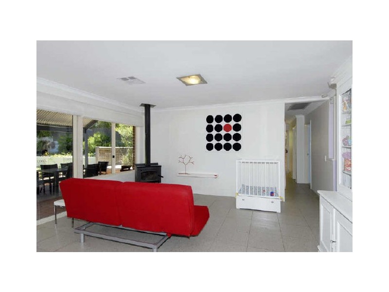 21 Noreena Avenue, Golden Bay WA 6174