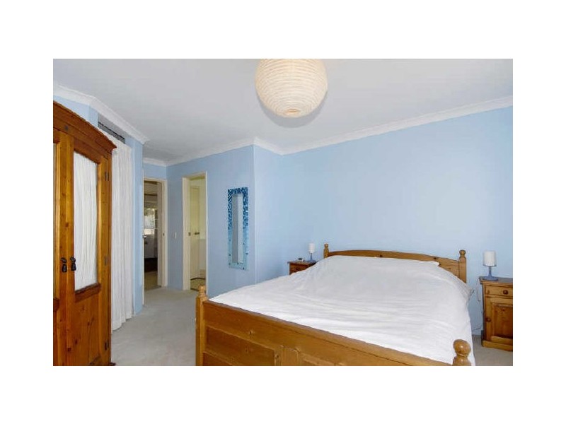 21 Noreena Avenue, Golden Bay WA 6174