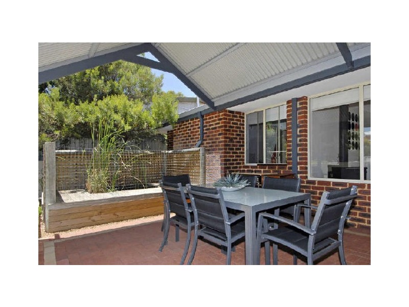 21 Noreena Avenue, Golden Bay WA 6174