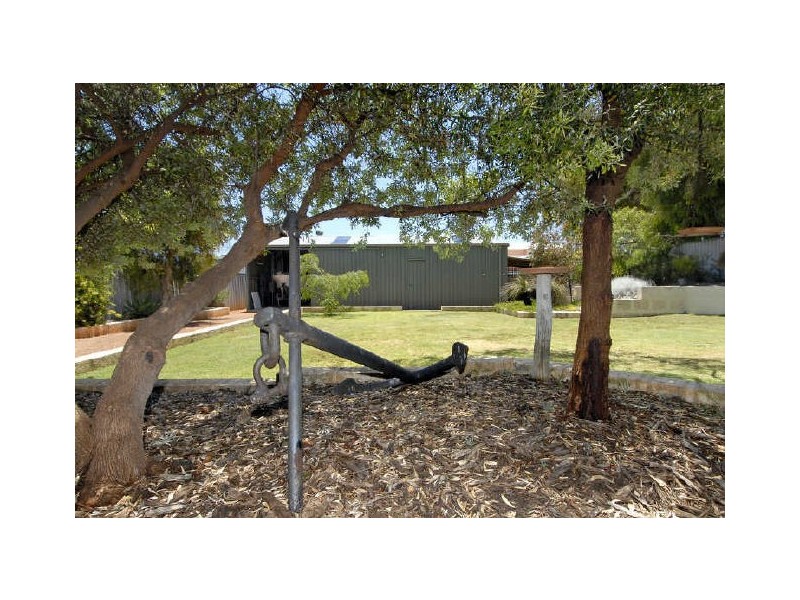 21 Noreena Avenue, Golden Bay WA 6174