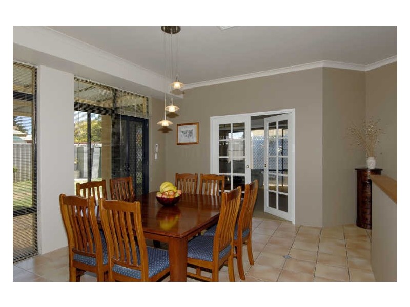 28 Canouan Loop, Secret Harbour WA 6173