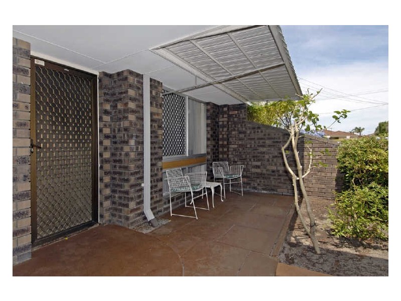 1/6 Merope Close, Rockingham WA 6168