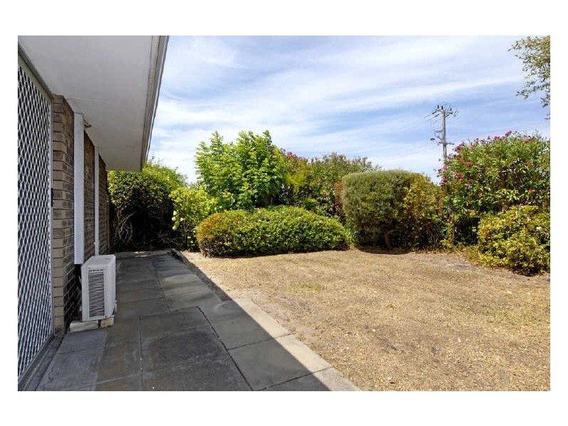 1/6 Merope Close, Rockingham WA 6168