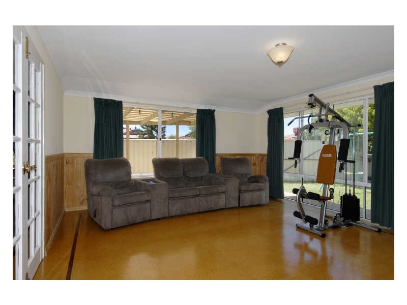 13 St Ettiene Gardens, Port Kennedy WA 6172