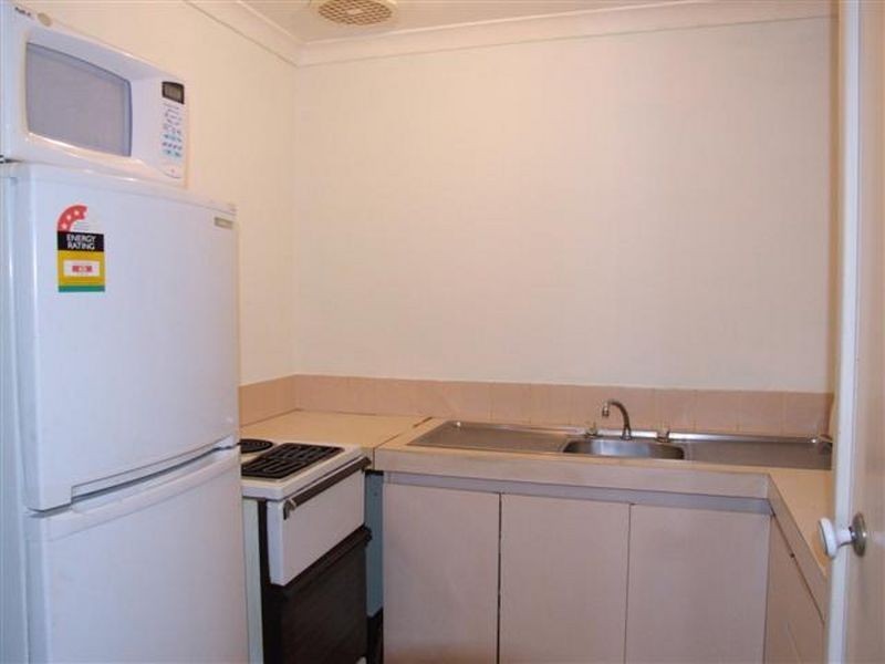 12/10 Hawkins Street, Rockingham WA 6168