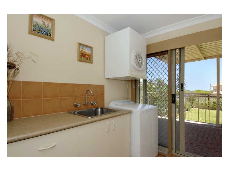 17 Erlistoun Street, Golden Bay WA 6174