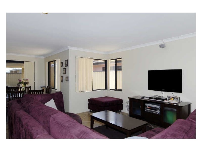 6 Valheru Avenue, Rockingham WA 6168