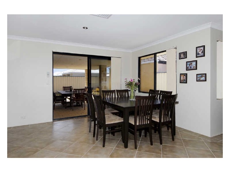 6 Valheru Avenue, Rockingham WA 6168