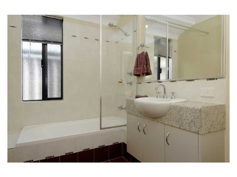 6 Valheru Avenue, Rockingham WA 6168