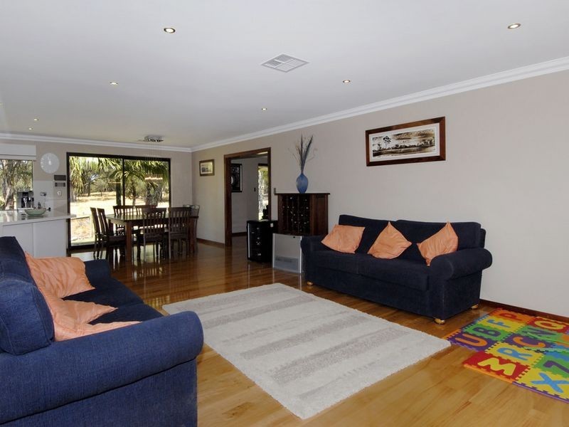 4 Maddren Way, Baldivis WA 6171