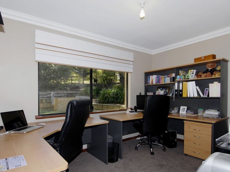 4 Maddren Way, Baldivis WA 6171