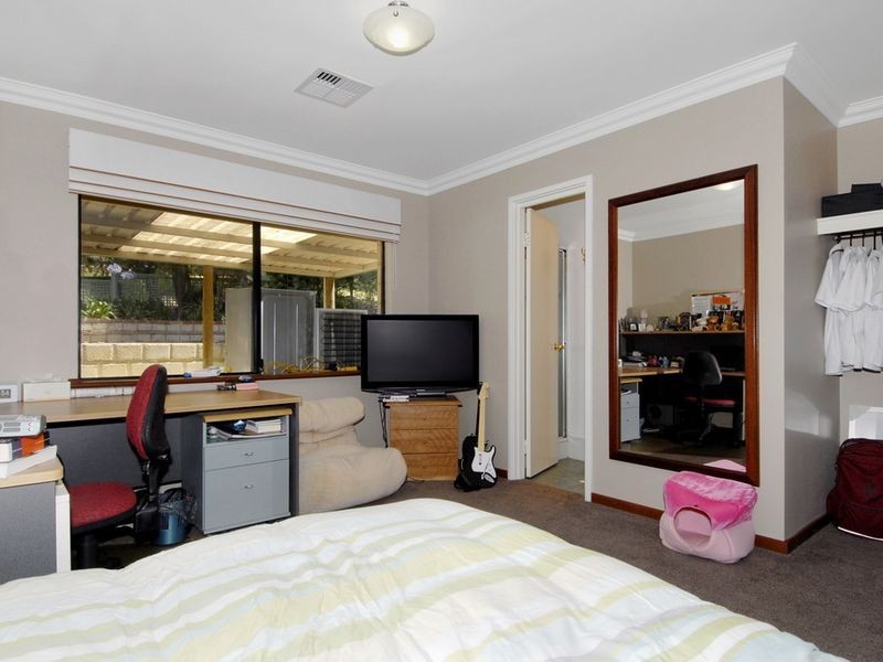 4 Maddren Way, Baldivis WA 6171