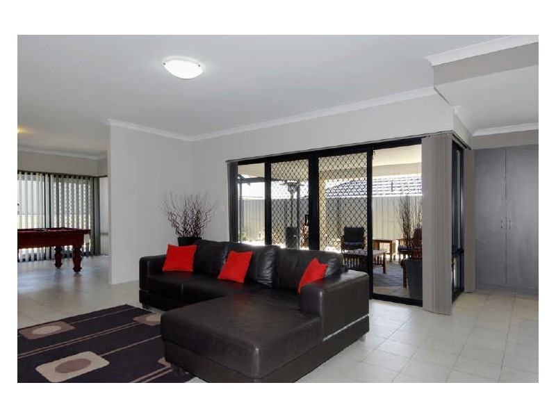 6 Nundle Road, Baldivis WA 6171