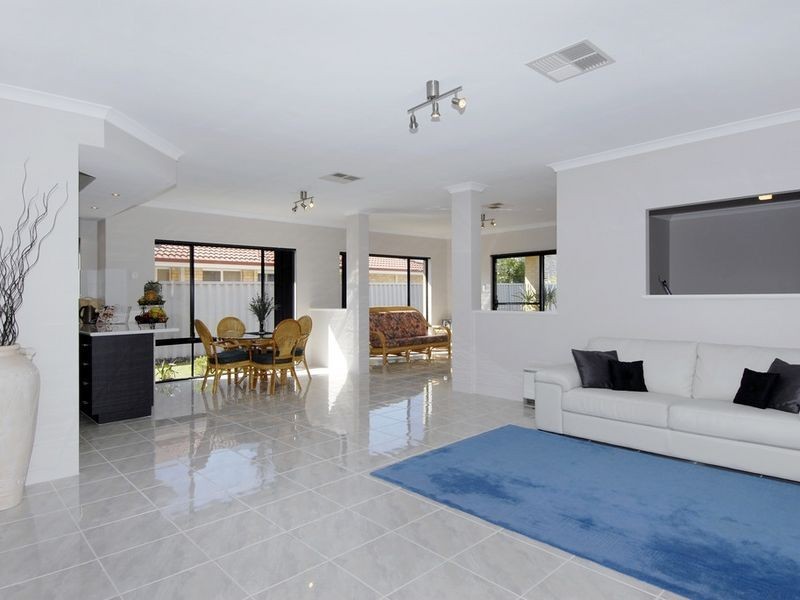64 Morfontaine Parade, Port Kennedy WA 6172