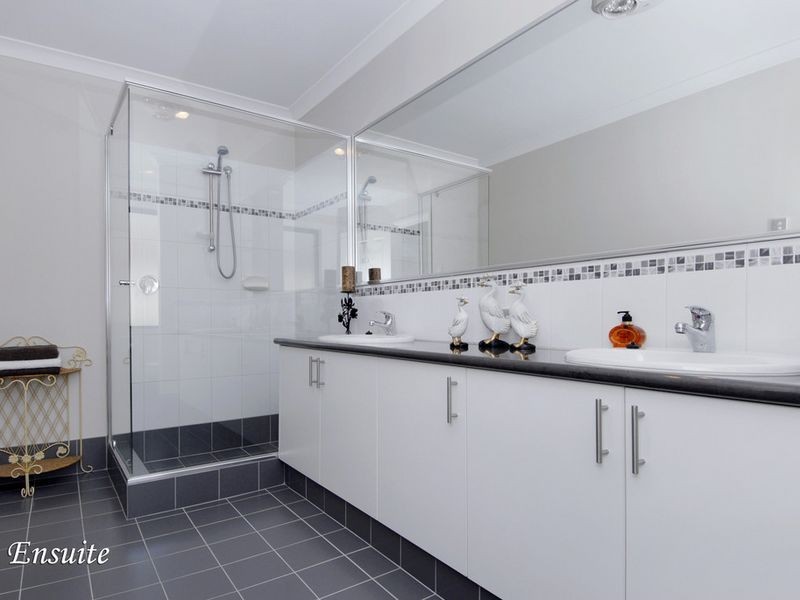 64 Morfontaine Parade, Port Kennedy WA 6172