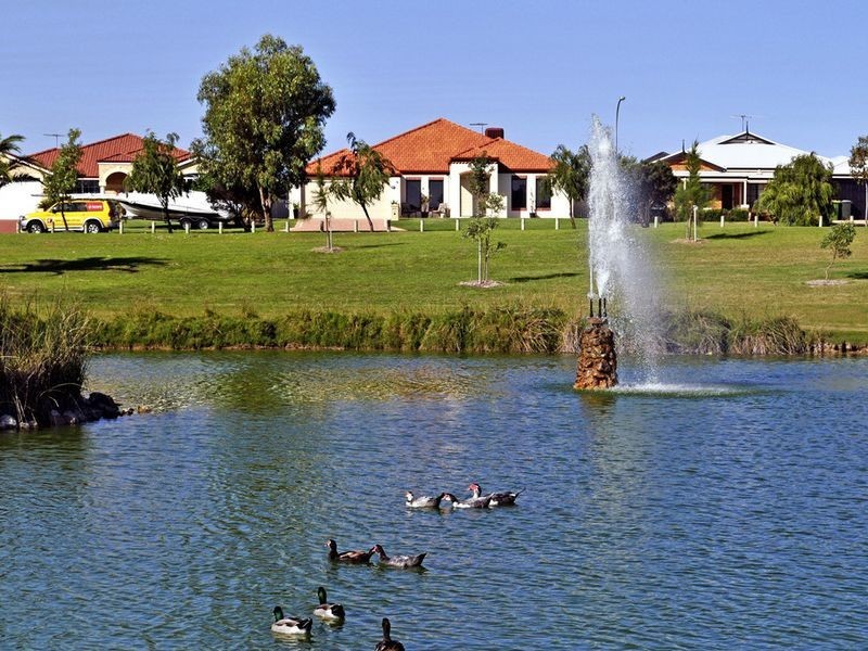 64 Morfontaine Parade, Port Kennedy WA 6172