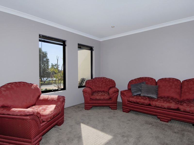 64 Morfontaine Parade, Port Kennedy WA 6172