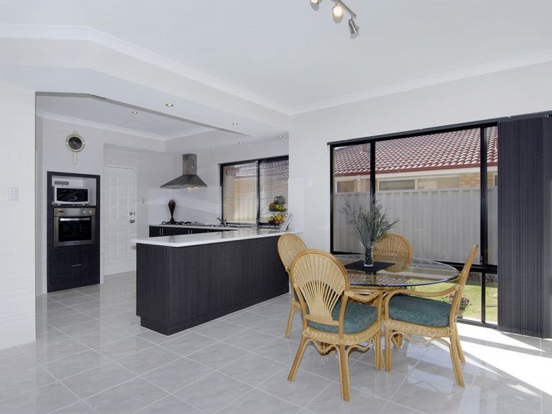 64 Morfontaine Parade, Port Kennedy WA 6172