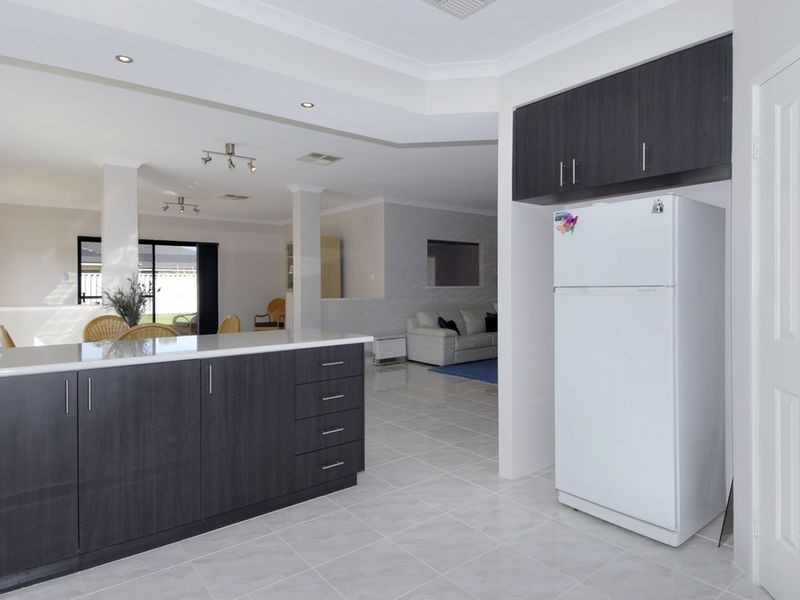 64 Morfontaine Parade, Port Kennedy WA 6172