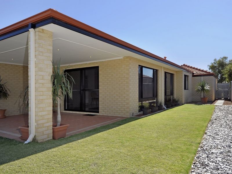 64 Morfontaine Parade, Port Kennedy WA 6172