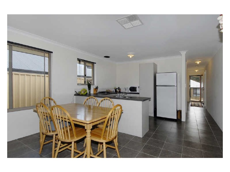 6 Stratford Road, Bertram WA 6167