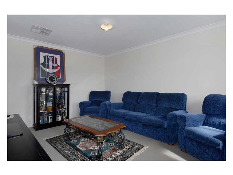 6 Stratford Road, Bertram WA 6167