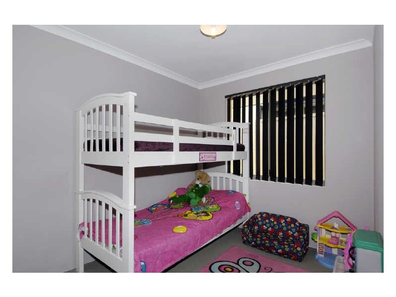 6 Stratford Road, Bertram WA 6167