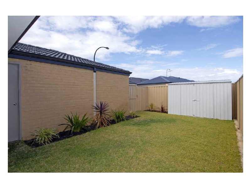 6 Stratford Road, Bertram WA 6167