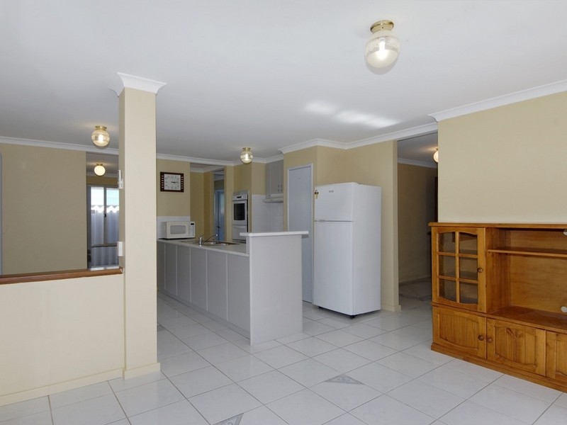 22 Sennet Lane, Warnbro WA 6169
