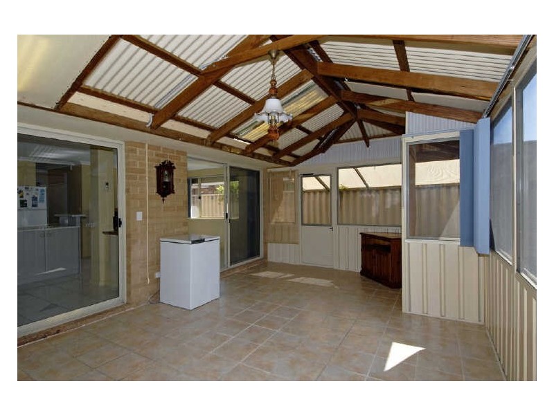 22 Sennet Lane, Warnbro WA 6169