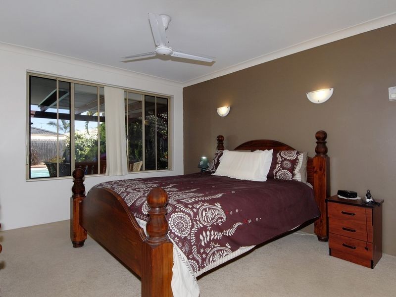 2 Rotohine Place, Cooloongup WA 6168